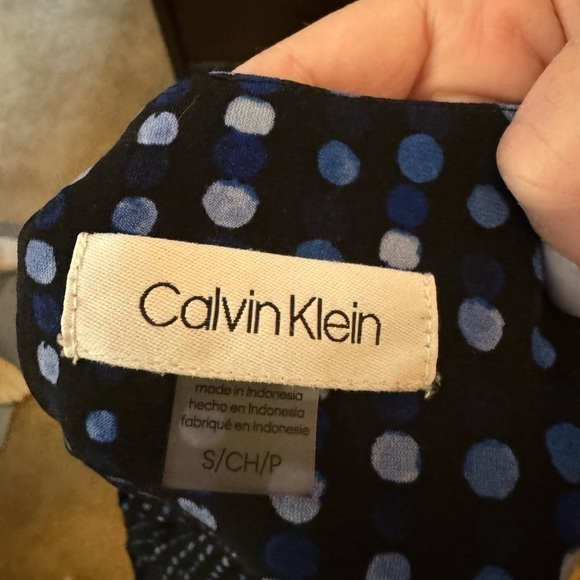 Calvin Klein blue & black sleeveless blouse - Picture 7 of 9